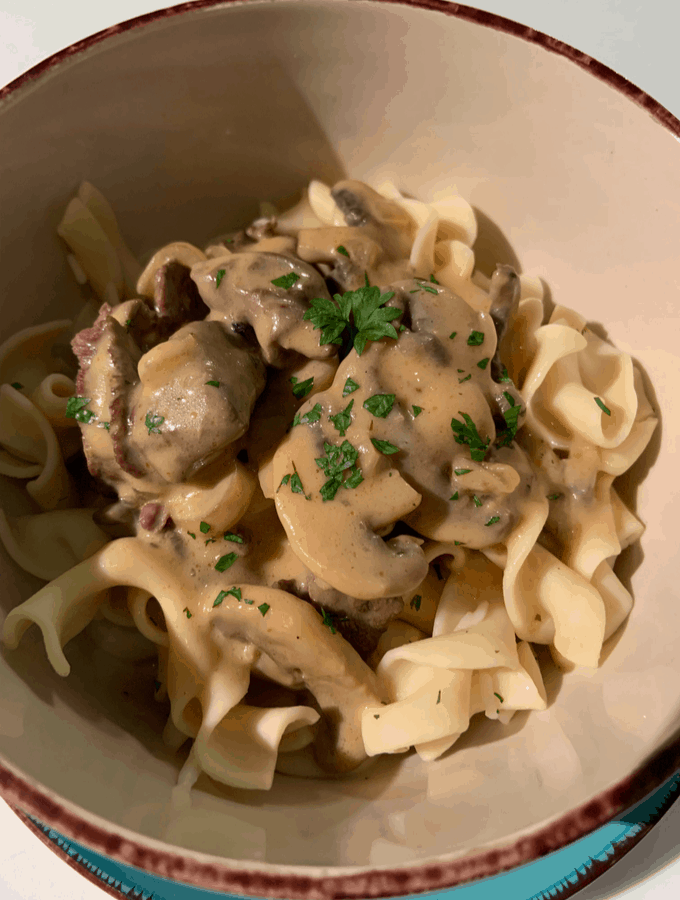egg noodles with venison and mushrooms