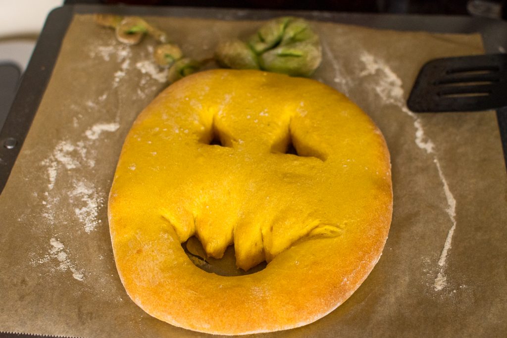 a bread shaped like a pumpkin