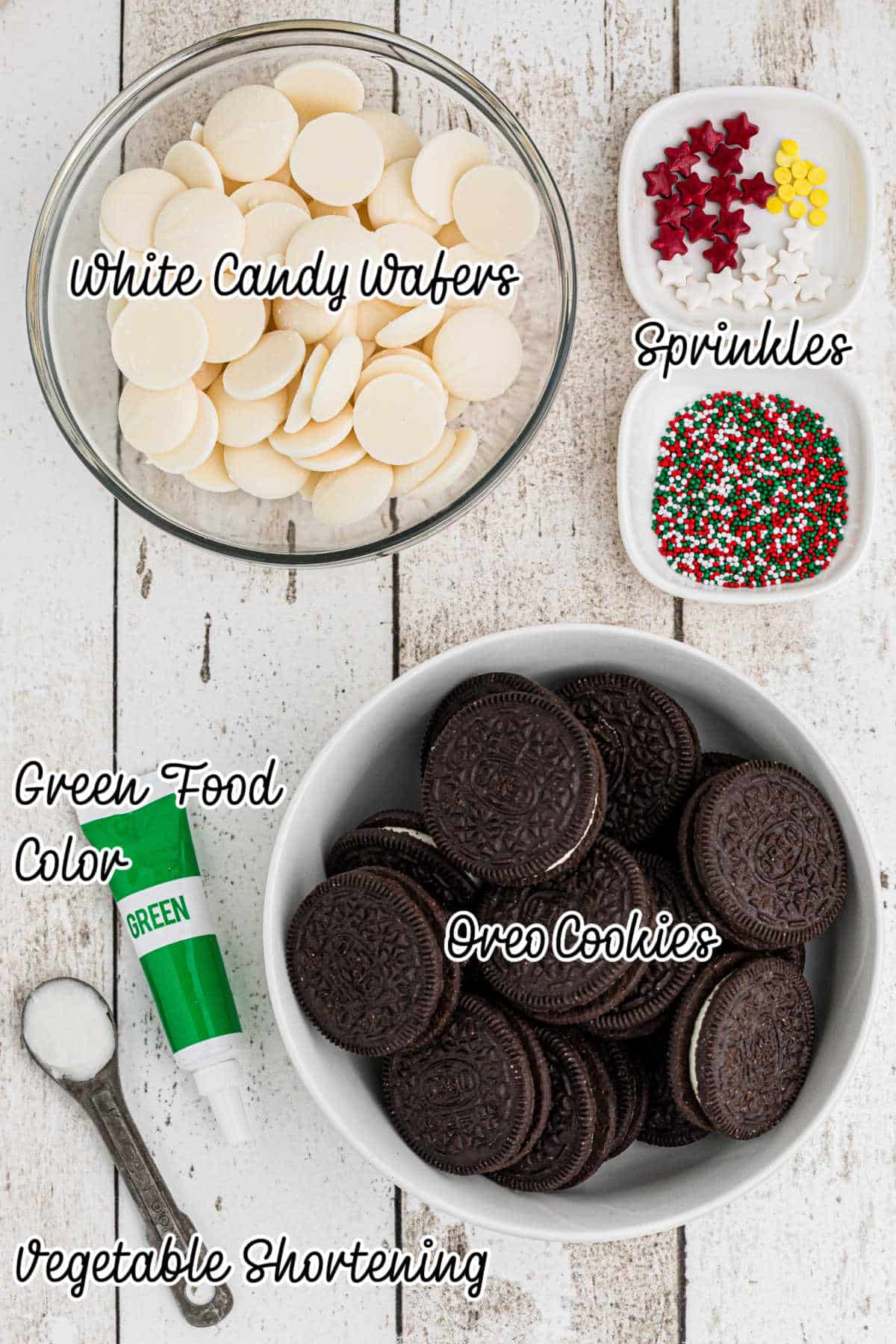 Ingredients needed to make christmas oreo cookies.