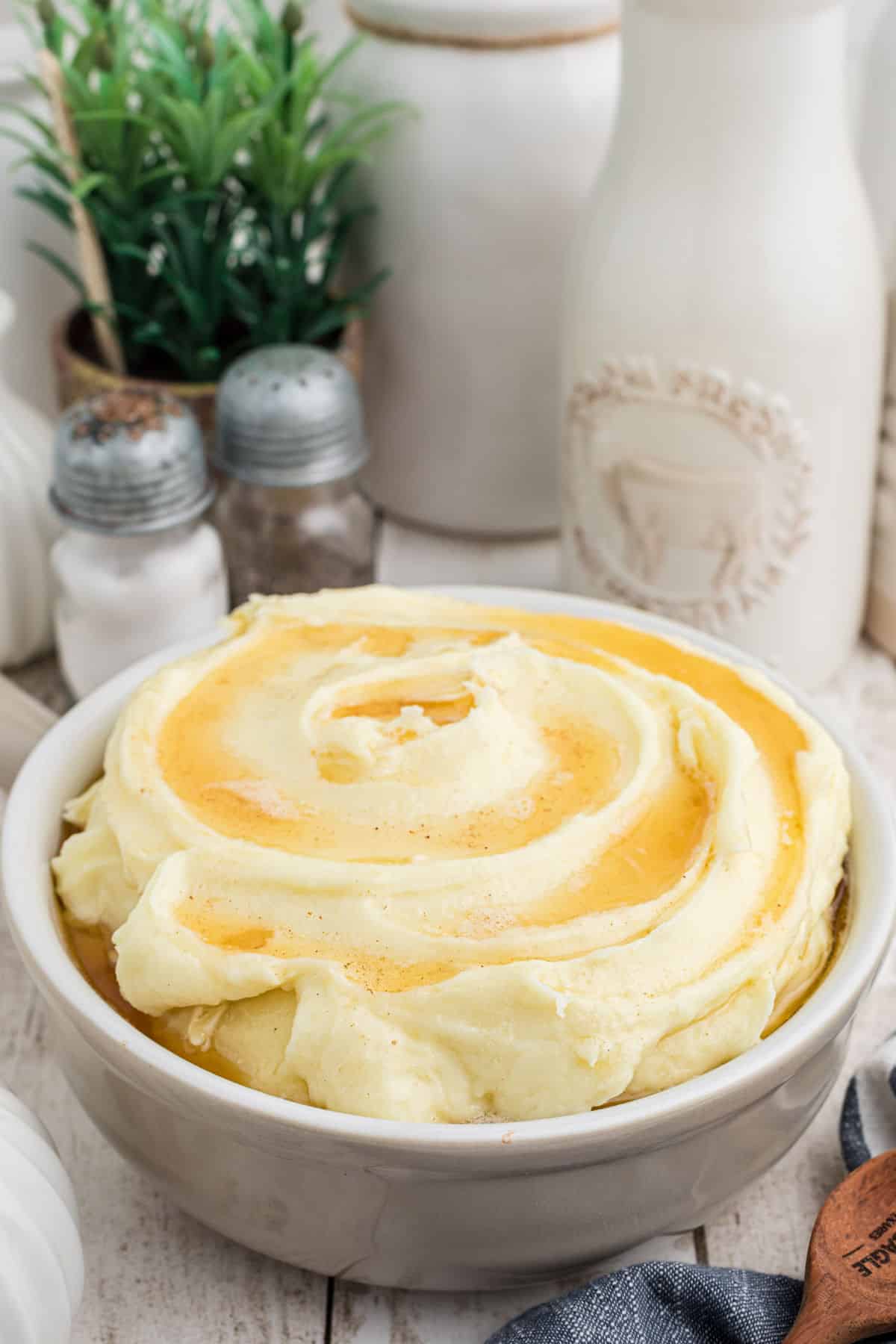 A bowl of amish mashed potatoes.
