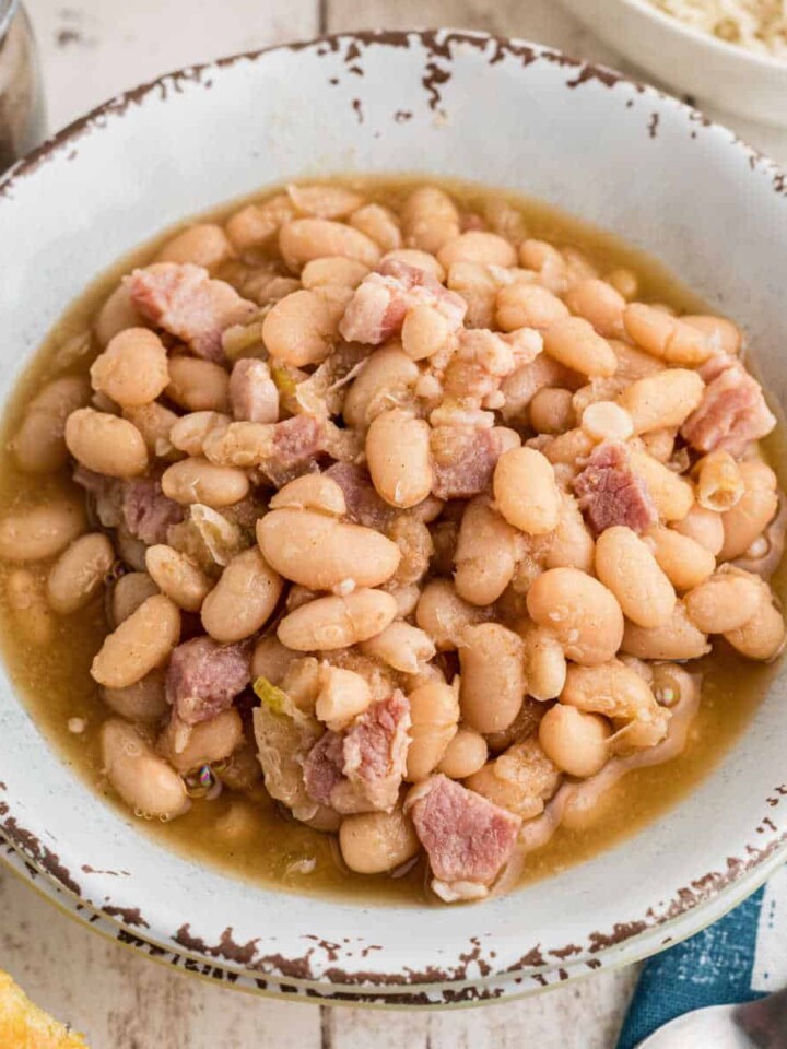 Bowl of southern great northern beans.